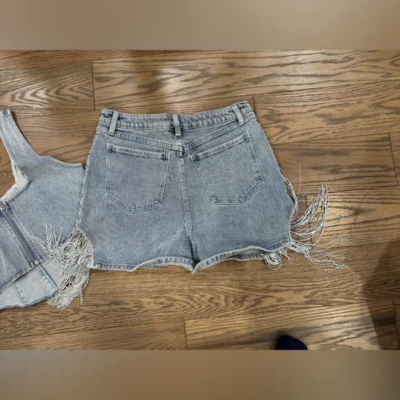 SOLD - Picture 3 of 6